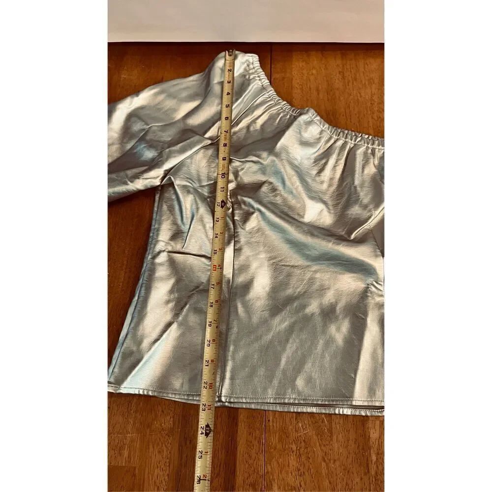 Inc International Concepts Silver Faux Leather Darted One Sleeved Party Top SZ L - Picture 4 of 11
